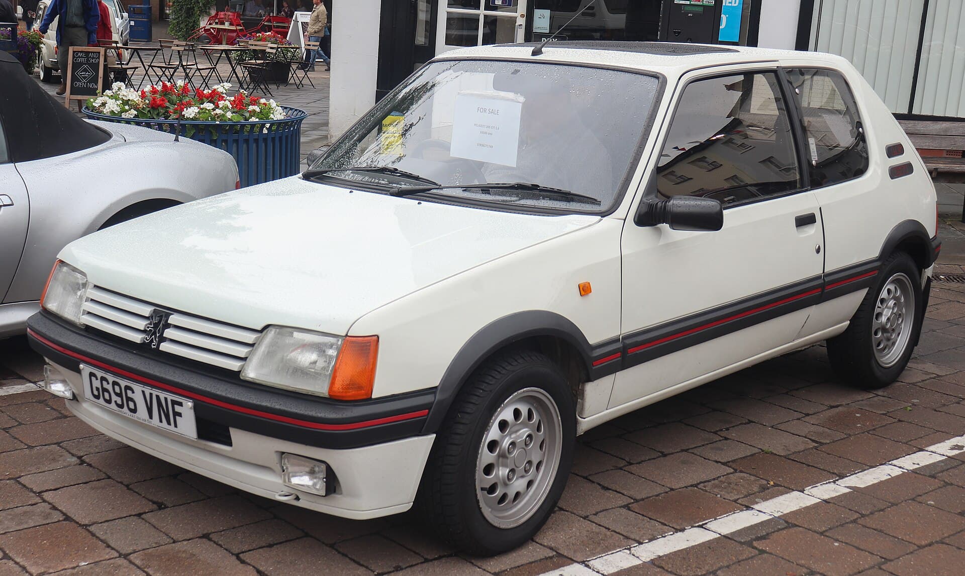Peugeot 205 GTI, vedere fata